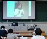 質疑の様子（瀬戸氏）