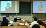 質疑の様子（白澤氏）